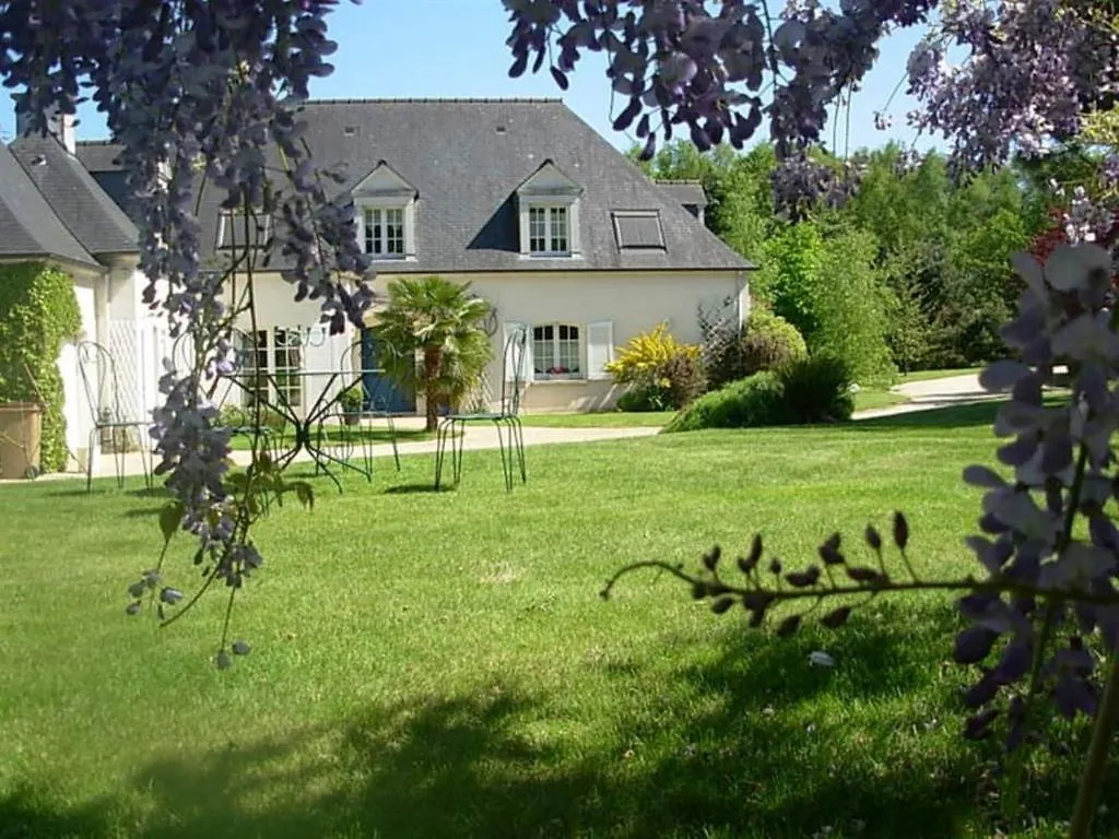 Le Sens Des Hotes Bed & Breakfast